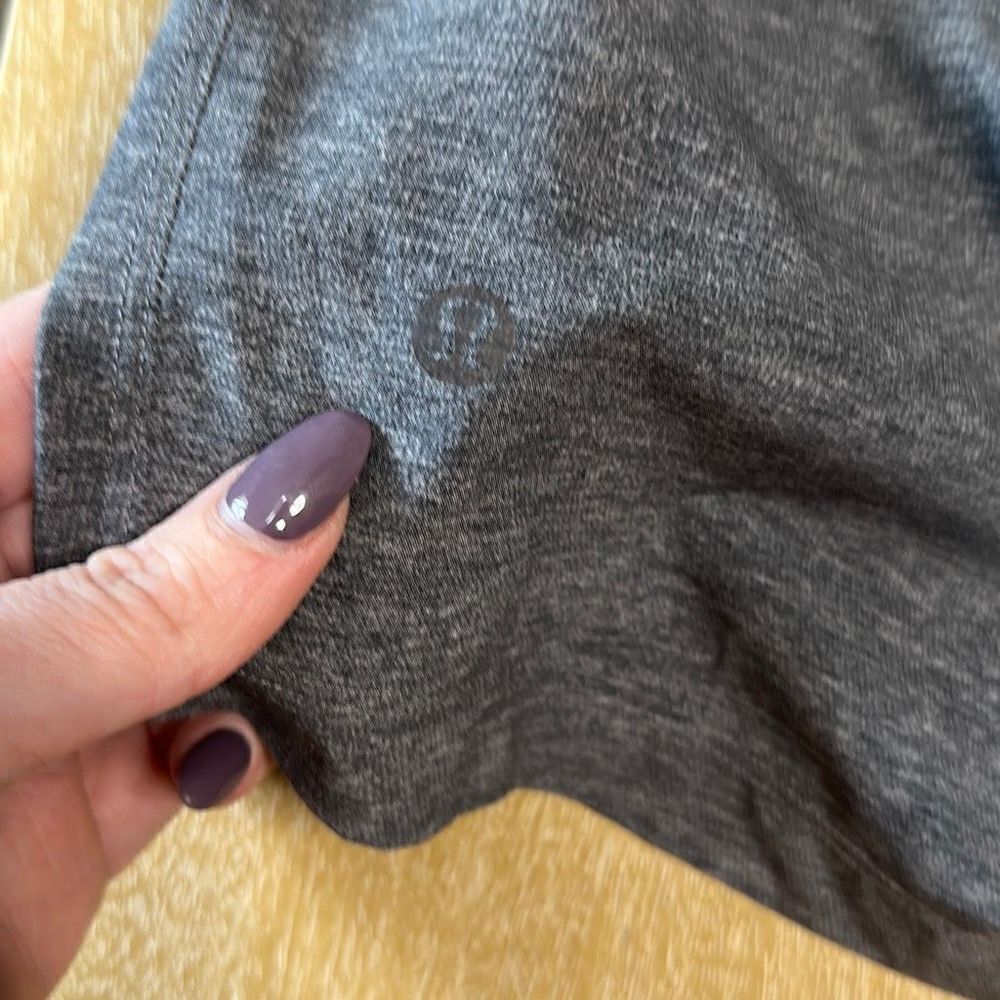 Lululemon THE Short - Picture 3 of 10